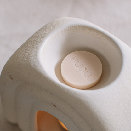Speckled arch wax burner